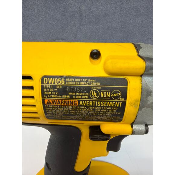 Dewalt Heavy Duty 1/4” Cordless Impact Driver 18v DW056 TOOL ONLY Tested - Picture 4 of 6